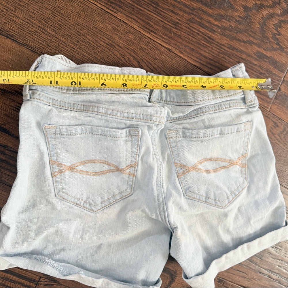 Abercrombie & Fitch Light Blue girls size 13/14 Shorts in great condition - Picture 6 of 9